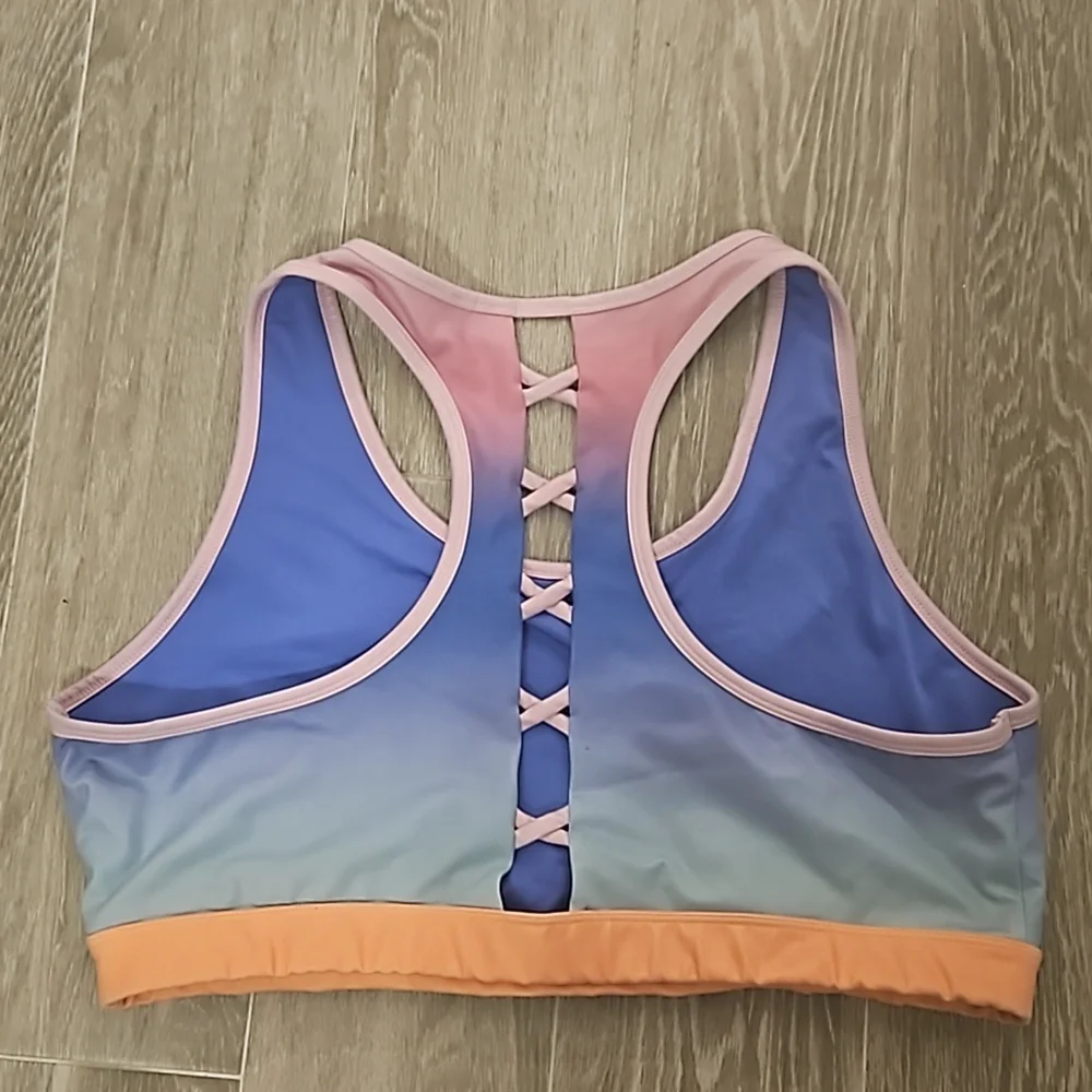 XL Sports Bra - Picture 3 of 3